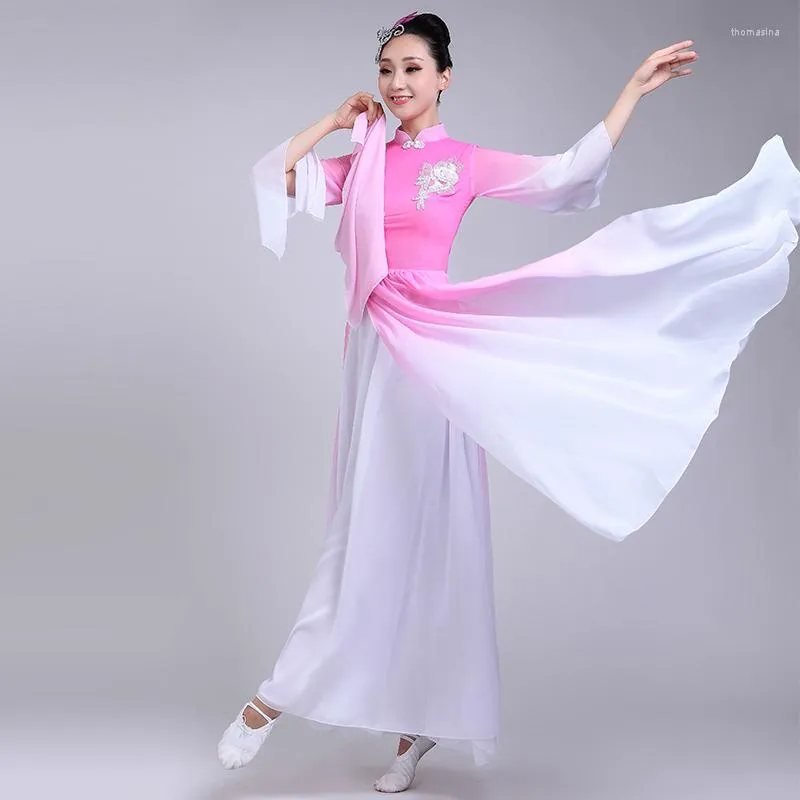 Stage Draag Chinese stijl Hanfu Hmong Classical Dance Costumes Vrouw Elegant Fairy Fan Yangko Performance -kostuum