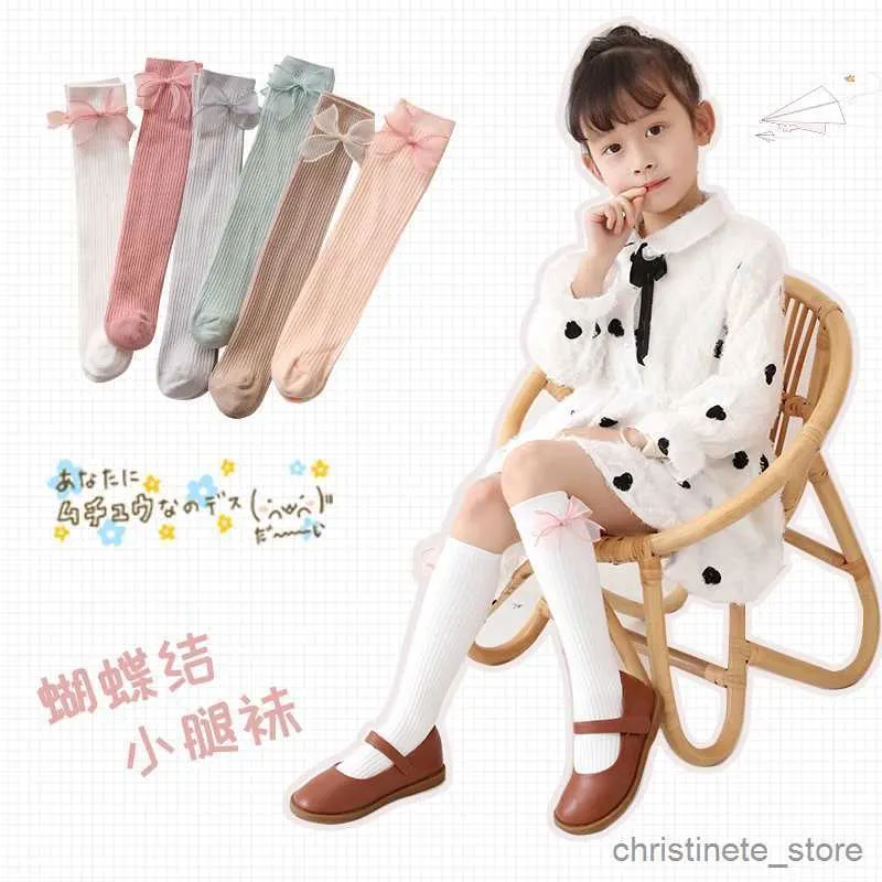 Chaussettes pour enfants princesse pour nourrissons filles Bowknot Lace Over Keen High Long Socks Vertical Striches Baby Kids Child Calf Spring Automne Fashion Socks R231125