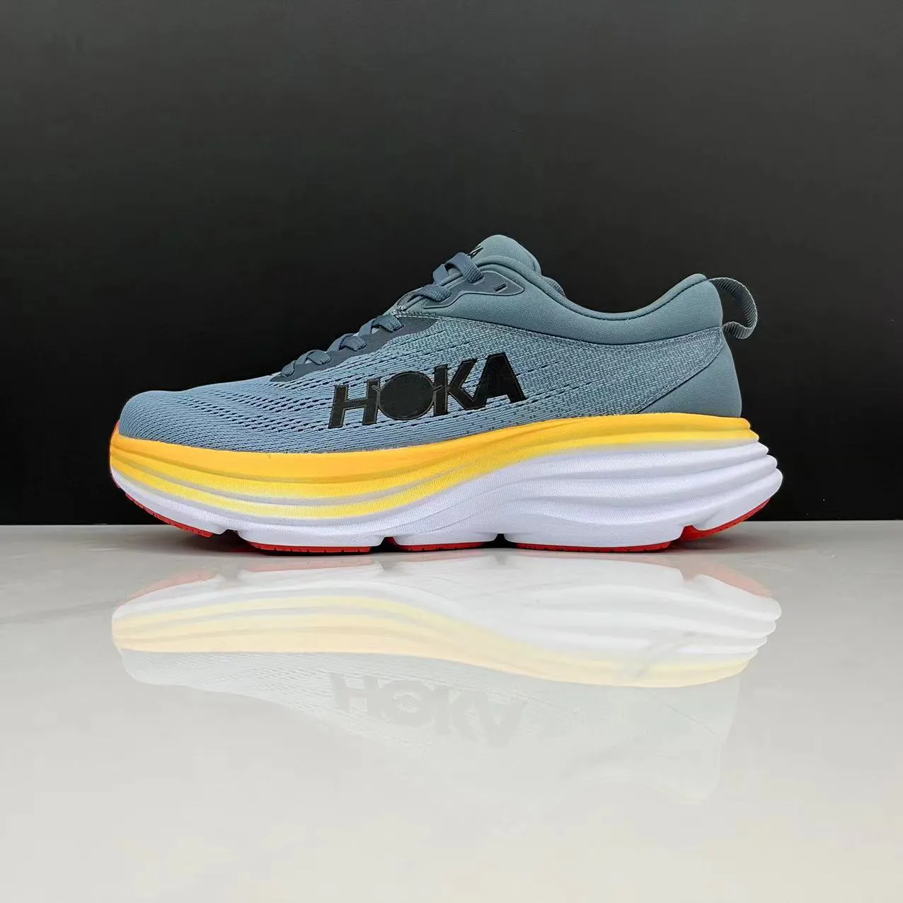 Hoka Buty do biegania Hokas Bondi 8 Clifton Lifestyle Shock Absorpcja Męskie damskie jogging trampki sadzyjne czarne potrójne boczne designerskie trenerzy 55