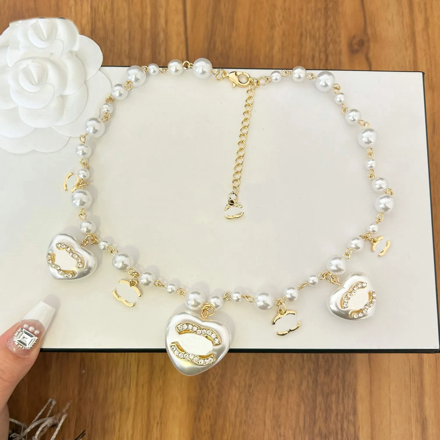 Gold Halskette Luxus Designer Halsketten Anhänger Choker Anhänger Kette Frauen Vergoldet Brief Statement Schmuck Zubehör Einstellbar