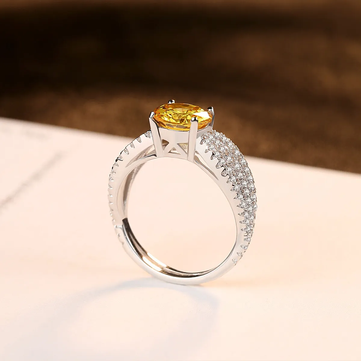 S925 Brand de bague en argent sterling aaa zircon jaune cristal anneau haut de gamme haut gard