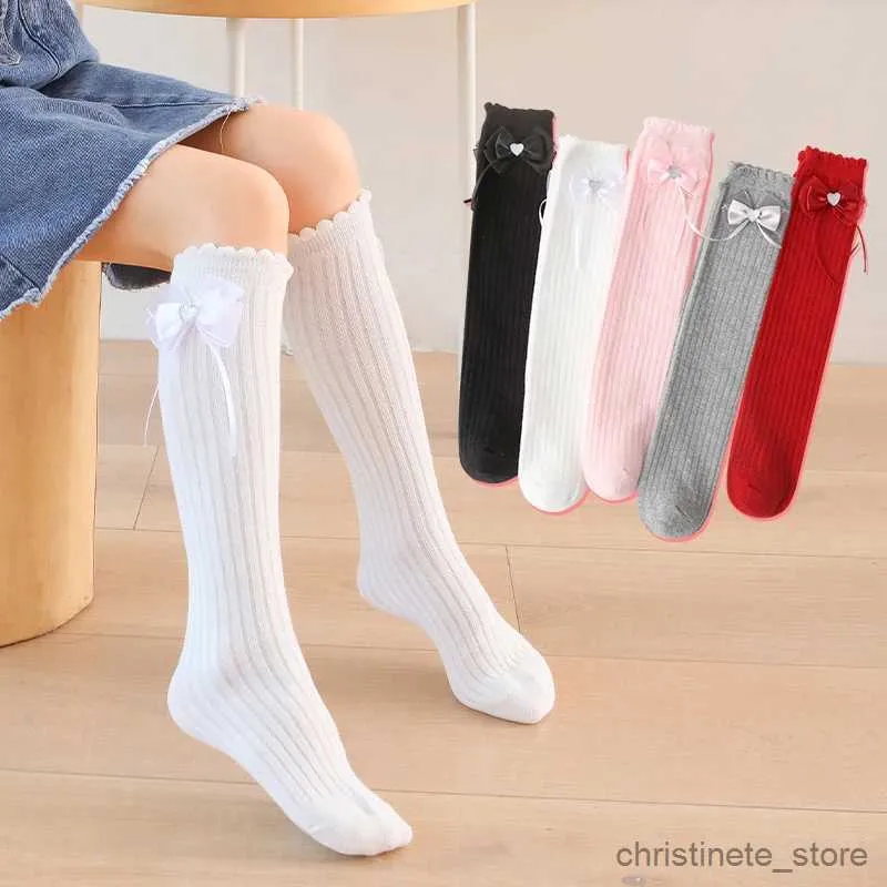Çocuk Çorap Prenses Çocuk Kız Çorapları Güzel Örhüm Çifte Yay Uzun Çorap Pamuk Parlayan Aşk Bebek Çocuğu Diz Yüksek Çoraplar