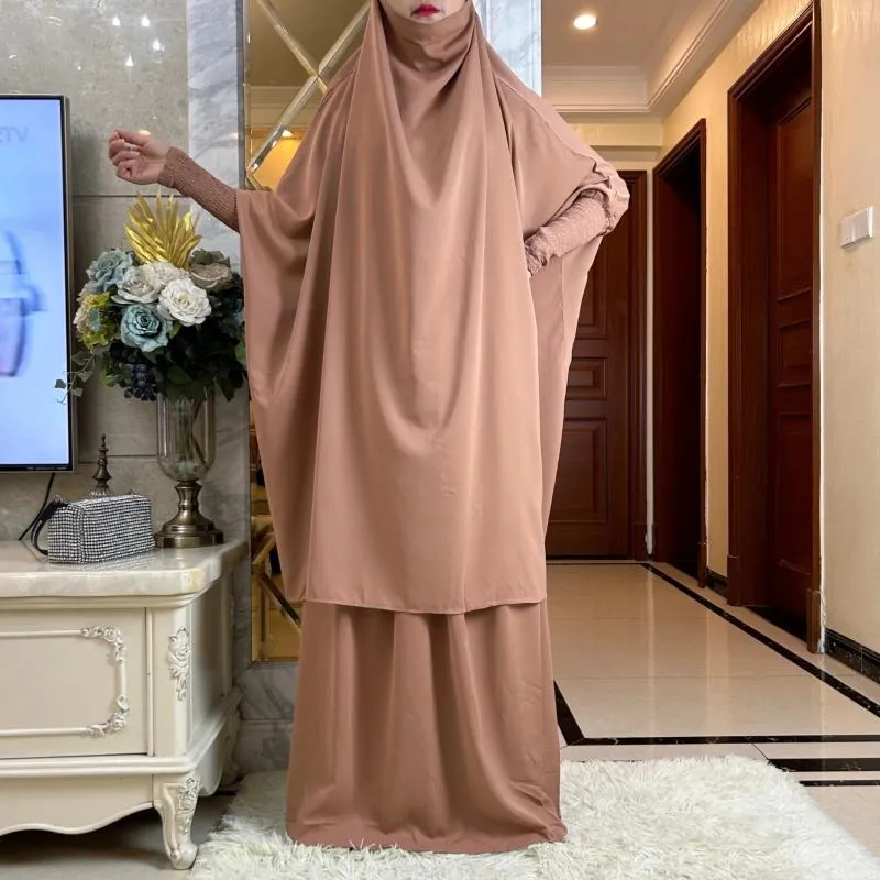 Etnische kleding moslim sets twee stukken gebed lange capuchon batwing mouwen losse maxi rokken jilbab hijab vrouwen abaya