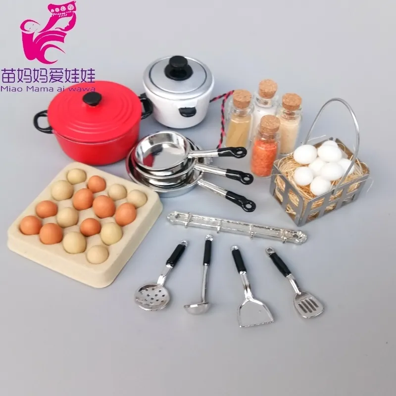 Doll -accessoires Mini Food Kitchen Pots Spatel Model Charm Sap voor huis Mininature 230424