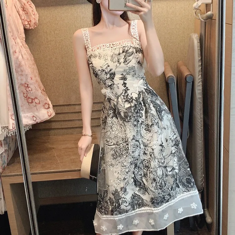 Kvinnors nya design gata stil klänningar ihåliga ut bokstäver spaghettir rem bläck tryck organza 3d lättnad jacquard smal midja midi långa vestidos sml