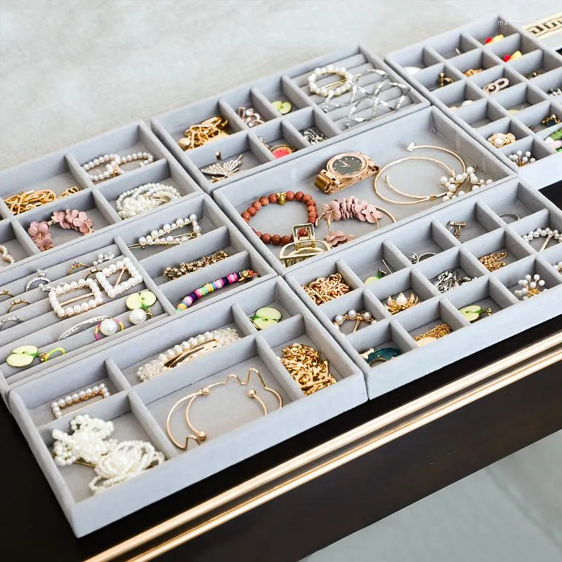 Smyckespåsar sammet arrangör Tray Ring Armband Halsband presentförpackning Lagringsörhängen Display Fashion Drawer
