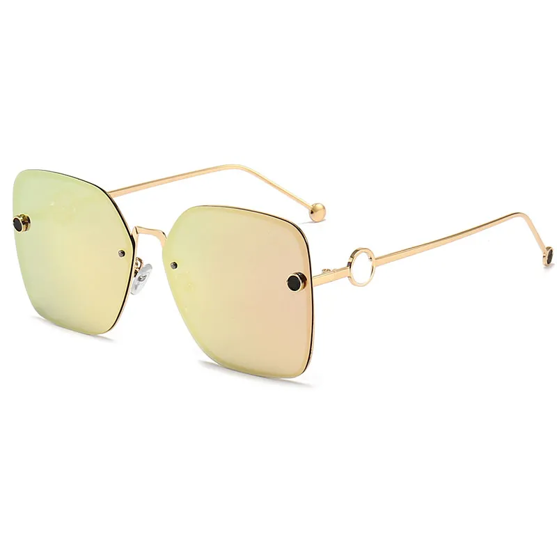 Lunettes de soleil de designer pour femmes, verres surdimensionnés quadrilatéraux, monture en métal, lunettes de soleil de mode personnalisées, décoration en métal, lunettes de soleil roses avec boîte