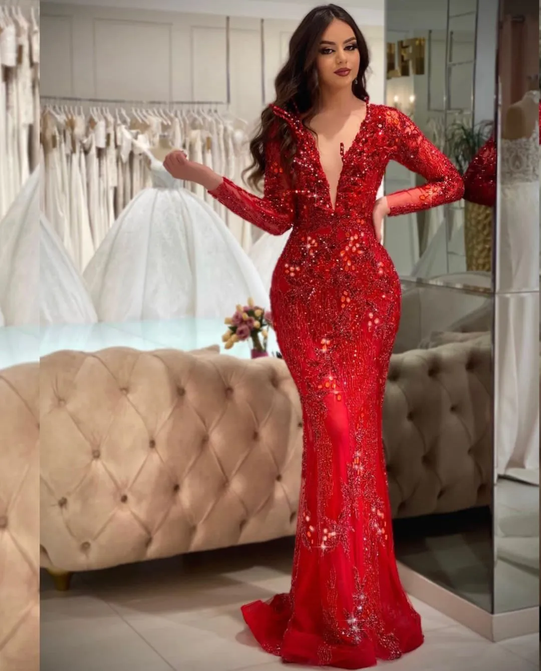 Mermaid rood prom jurken lange mouwen v nek appliques pailletten bed vloer lengte diamanten 3d kanten sparkly ritsjurk bruidsjurken plus maat op maat