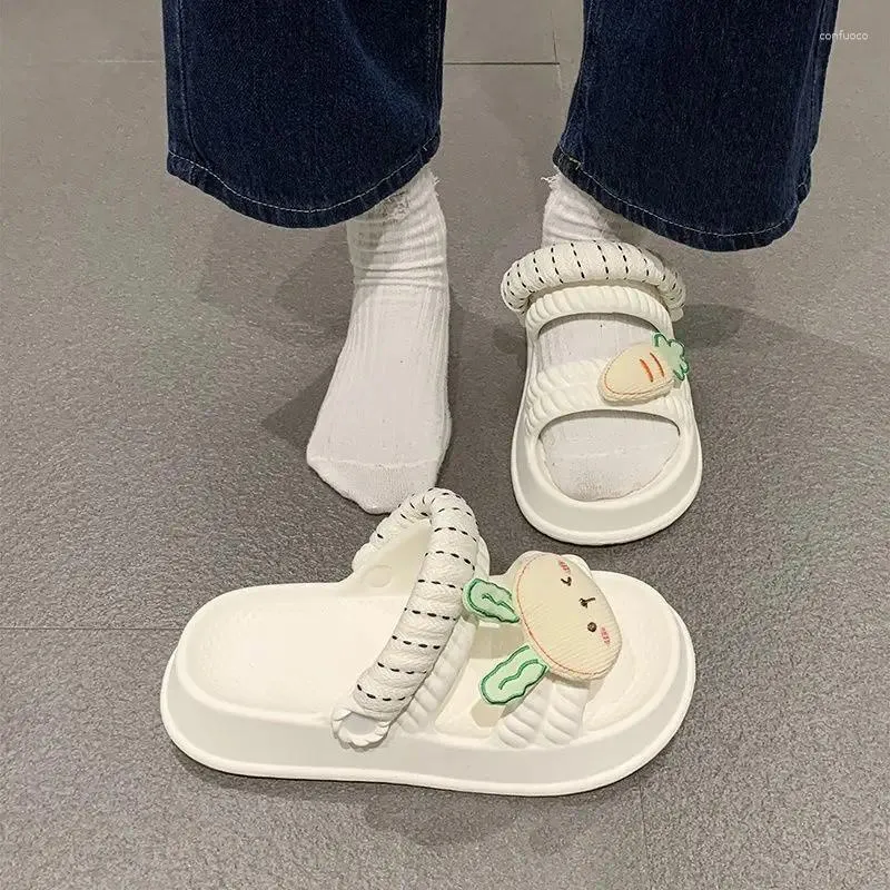Tofflor kawaii hem djur kvinna tjock plattform söt junior sandaler sommar glider skor för kvinnor 2023 hus w topp design f 39