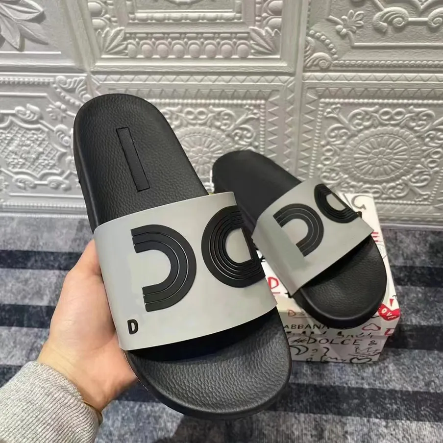 Designer Leather Slippers for Men and Women Luxury Brand Real Leather Flip Flops Flats Slides Casual Shoes Sneakers Boots S309 001