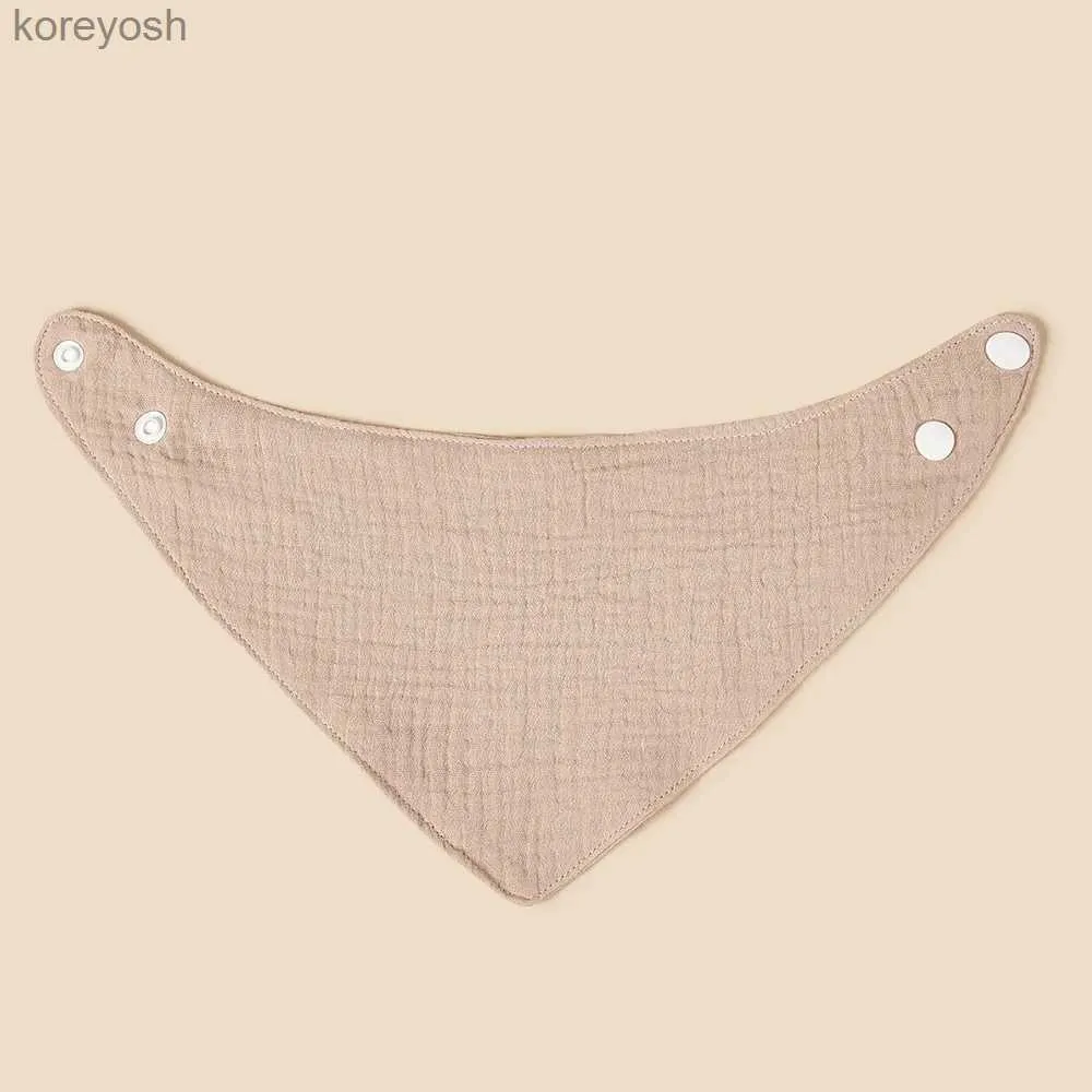 Bavoirs Bavoirs pour bébé Bavoirs d'alimentation pour bébé Serviette de salive Triangle Écharpe de couleur unie Bandana Bavoir en coton doux Bouton-pression réglable Tissu pour rotsL231125