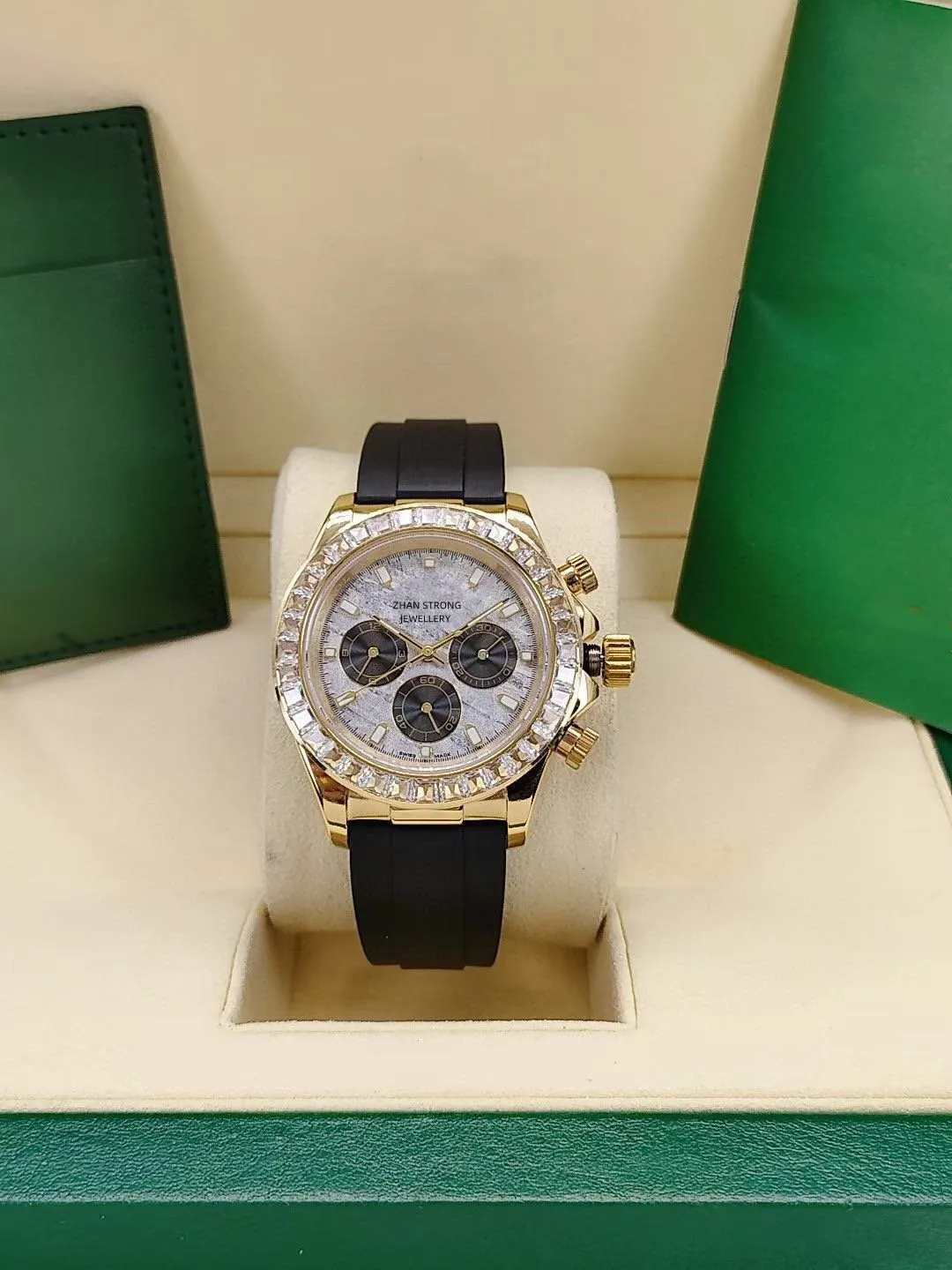 Классические дизайнерские мужские наручные часы Алмазные рамки Автоматические движения Человеки Черные резиновые ремешки Механические часы из нержавеющей стали Montre