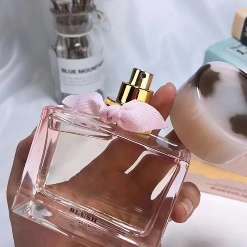 Top Designer Woman Perfumes BLUSH Anti-Transpirant Deodorant Spray EDP 90 ml Natürlicher Damen-Kölsch mit langanhaltendem Duft zum Verschenken 3,0 FL.OZ EAU DE PARFUM