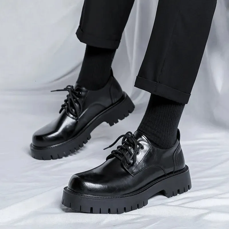 Sapatos de vestido homens coreia couro plataforma oxfords deslizamento em grosso tottom masculino derby sapatos casuais mocassins homens quadrado toe vestido formal sapatos 231124
