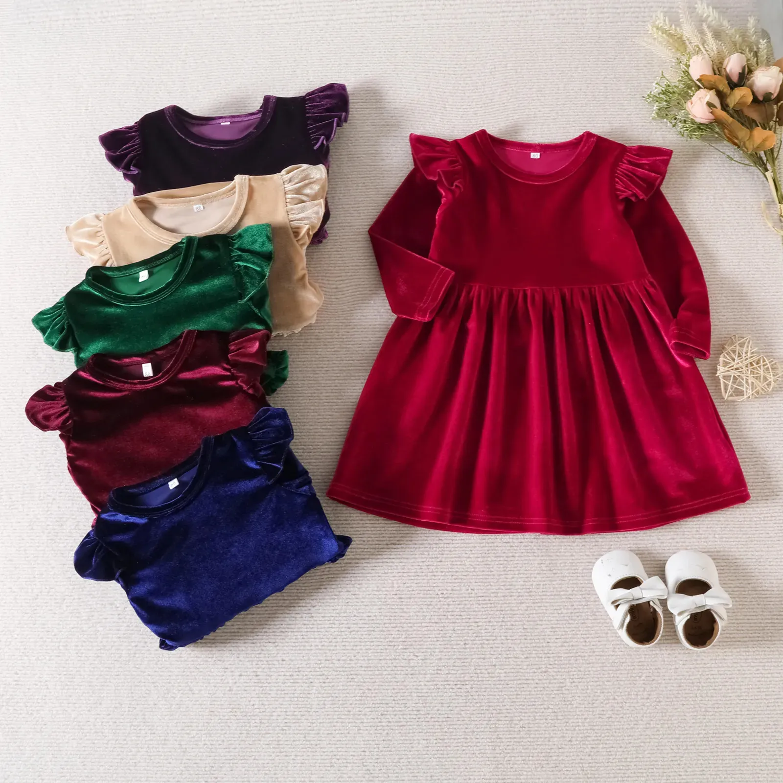 女の子のドレス秋のソリッドカラーのベルベットドレスベイビーソフトで多用途の子供のためのドレス適切なパーティー231124