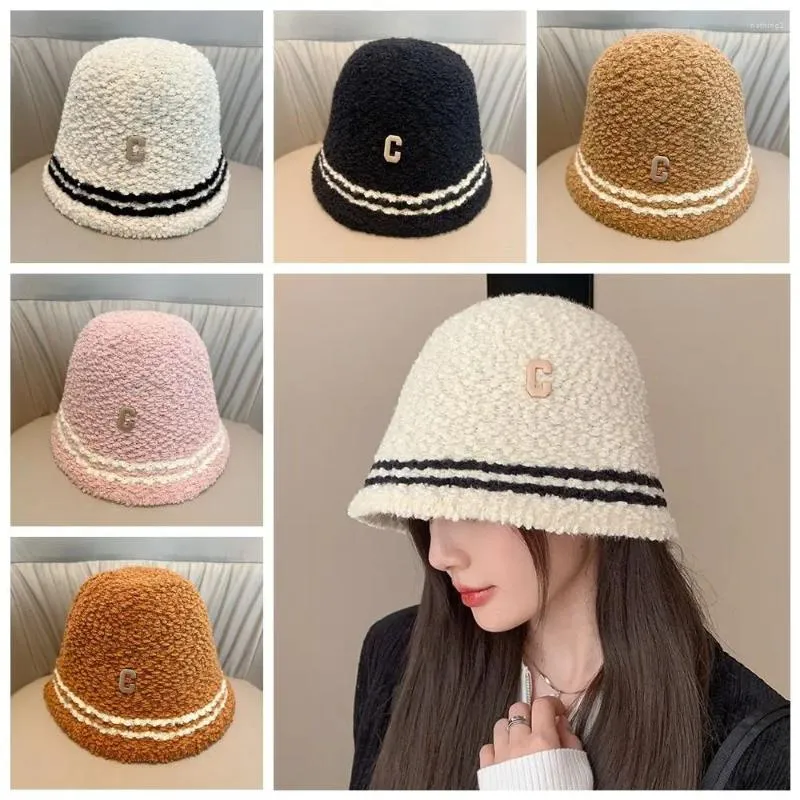 Bérets à rayures en peluche, chapeau seau mignon et chaud, bonnet en laine tricoté pour l'hiver