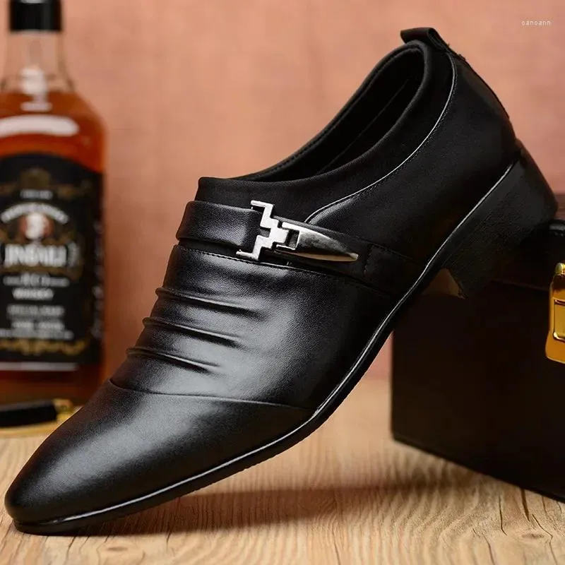 Dress Shoes Man For Men Formal skórzany luksusowe włoskie męskie Oxford Wskazane palce białe marki 2023