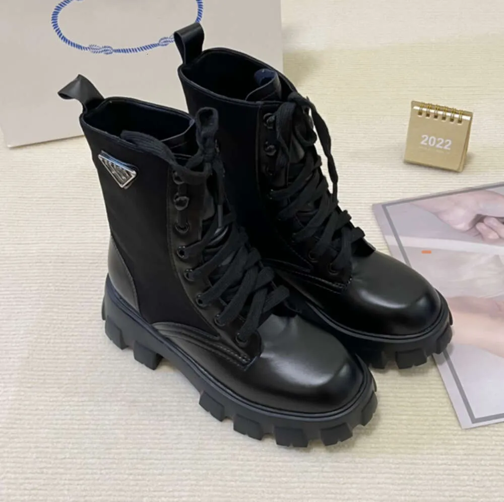 Botas de desenhista outono inverno mulheres para mulheres deslizamento-on redondo toe tornozelo barcos homens fivela motocicleta luxuosa senhoras marca curta mulher tamanho sapatos de alta qualidade