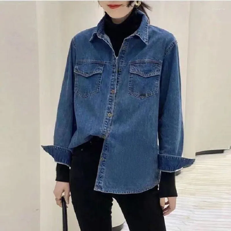 Damesblouses Denim shirts Damesmode 2023 Herfst Vintage Lange mouwen Tops Plus Size Koreaanse stijlvolle kleding Sociaal Elegante zakken