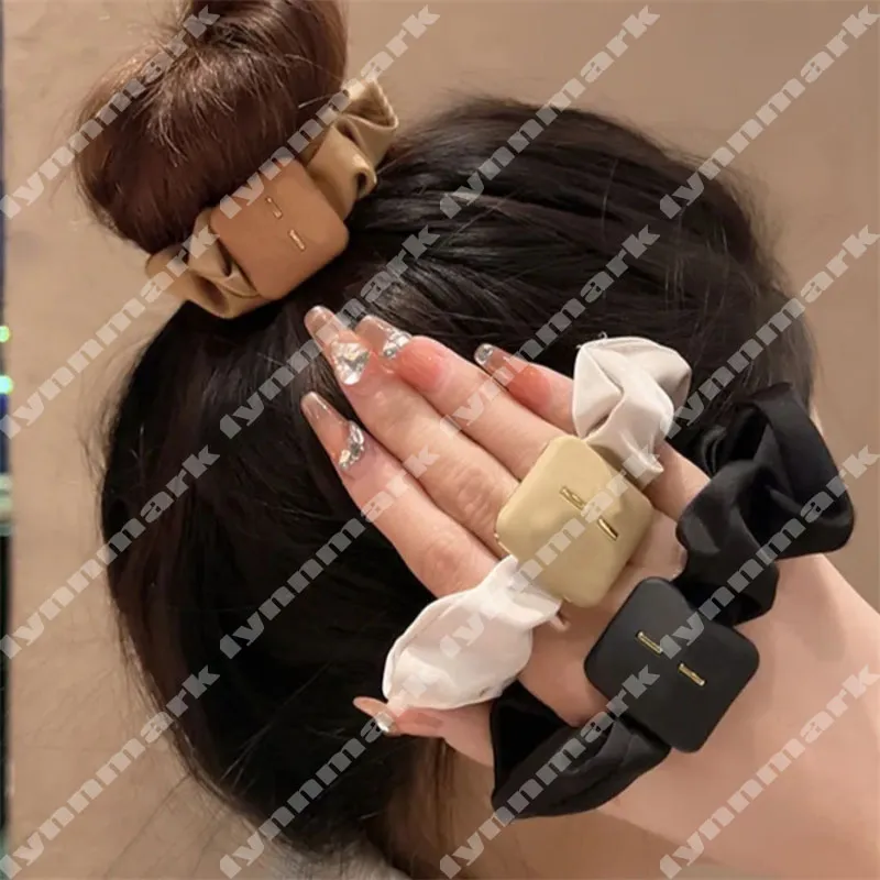 Designer Headwear Luxury Hair Accessories Femmes Cermeaux de cheveux décontractés Girls Hairpin Classic Pony Tails Holder Fashion Accessoires