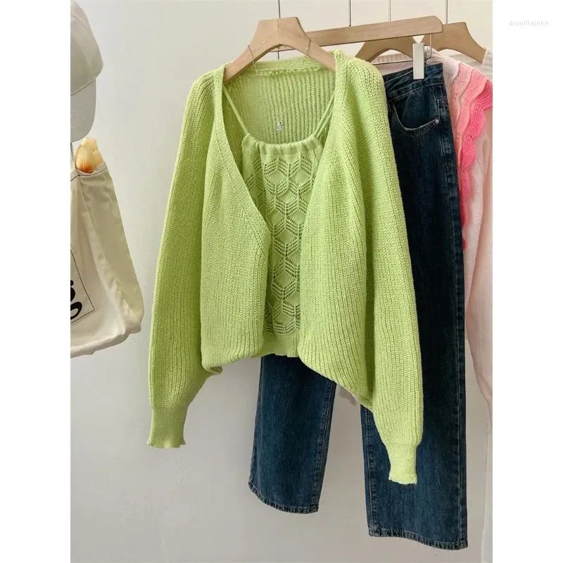 Kvinnors stickor 2023 Autumn Winter Korean Sweet Fashion Solid Color Knitwear Vest Två stickad Cardigan för kvinnor Dolman ärmar