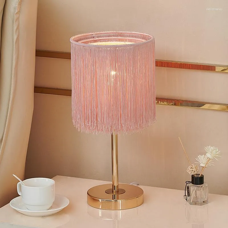 Tafellampen Noordige ins Warm romantische roze kwastel lamp eenvoudige moderne verlichtingsarmaturen prinses kamer slaapkamer bedkamer woon/model bar