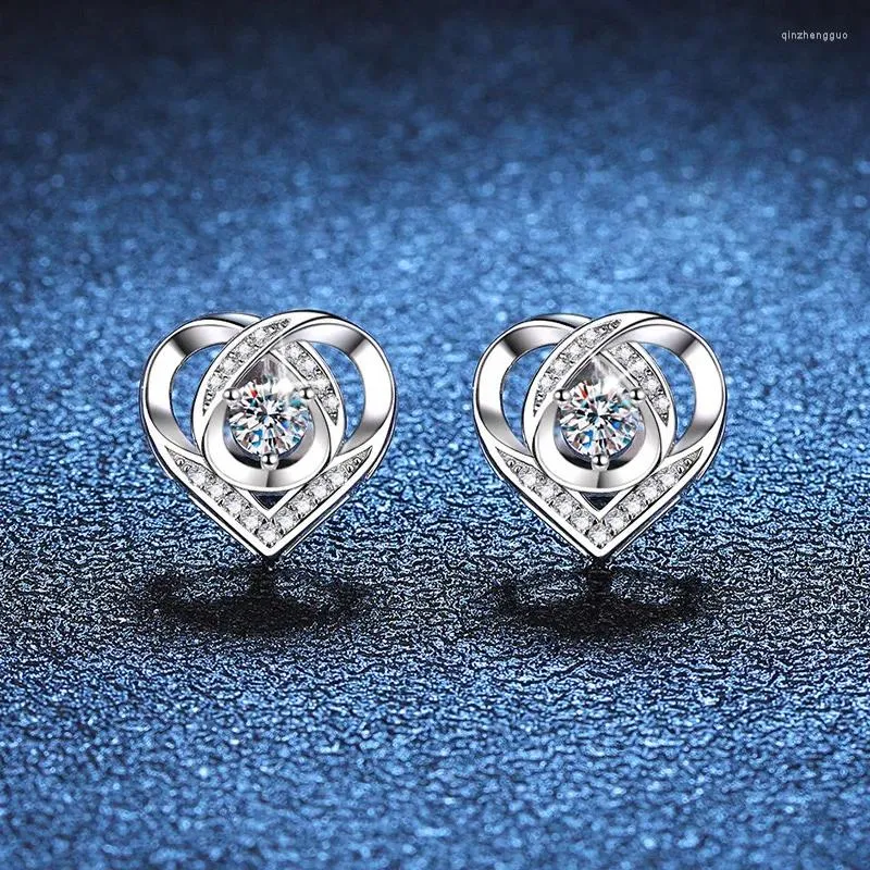 スタッドイヤリング0.4ct DカラーVVS1女性用モイサナイトハート925スターリングシルバーラボモーザンダイヤモンドパス