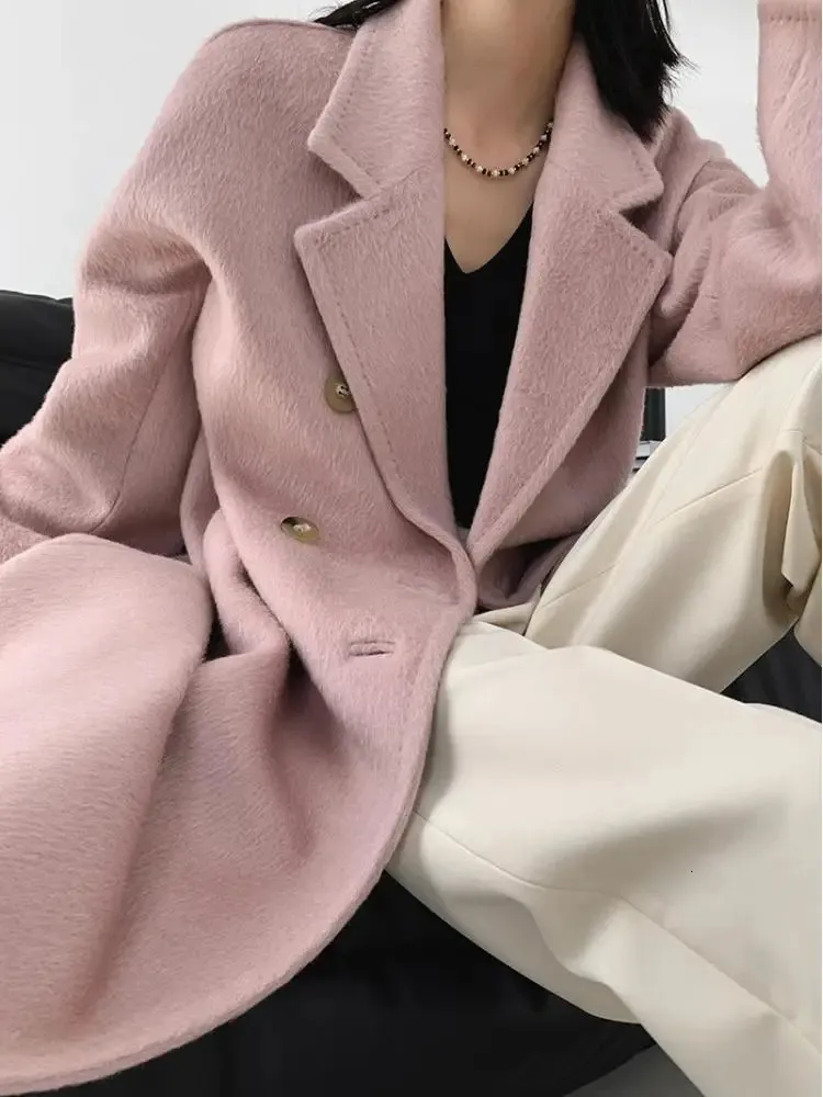 Miscele di lana femminile Suli alpaca esterwaer 2023 Autumnwinter in stile coreano Lpael a doppio petto di pizzo in cravatta per donne lunghe sciolte 231124