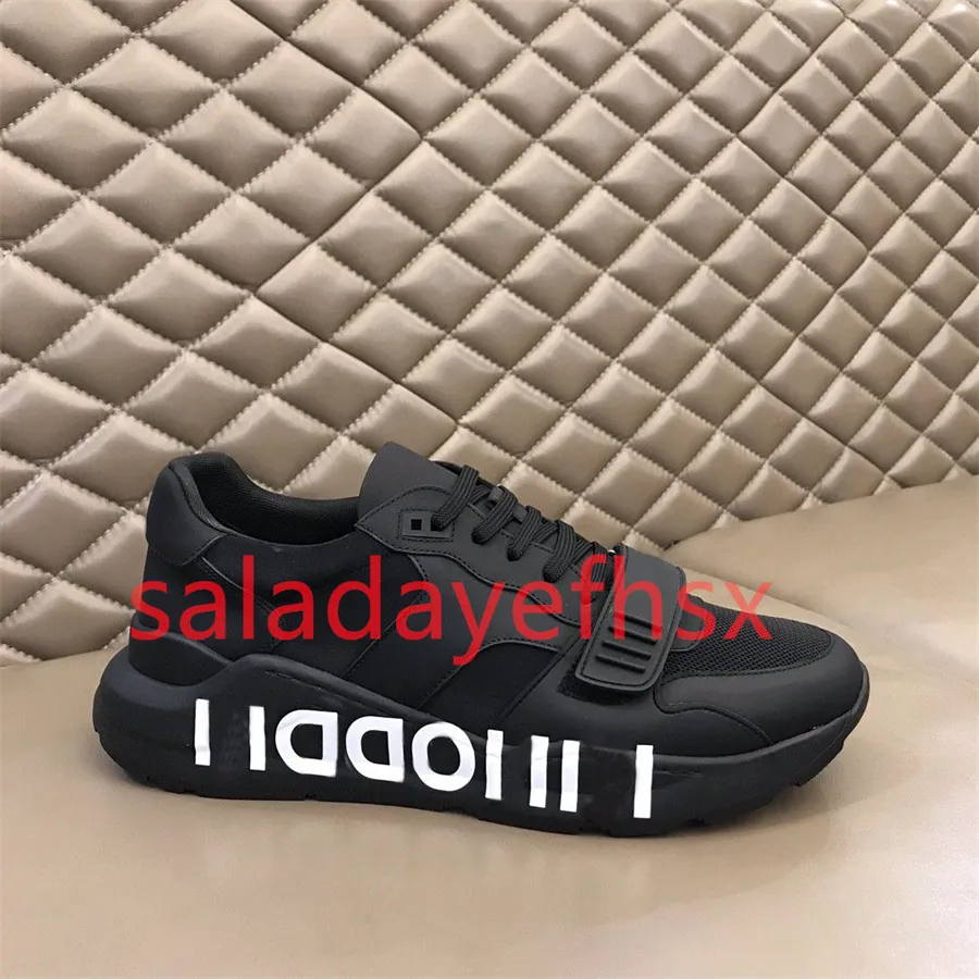 Designer Shoes 2023 Casual Striped Designer Thick Bottom Sneakers Men