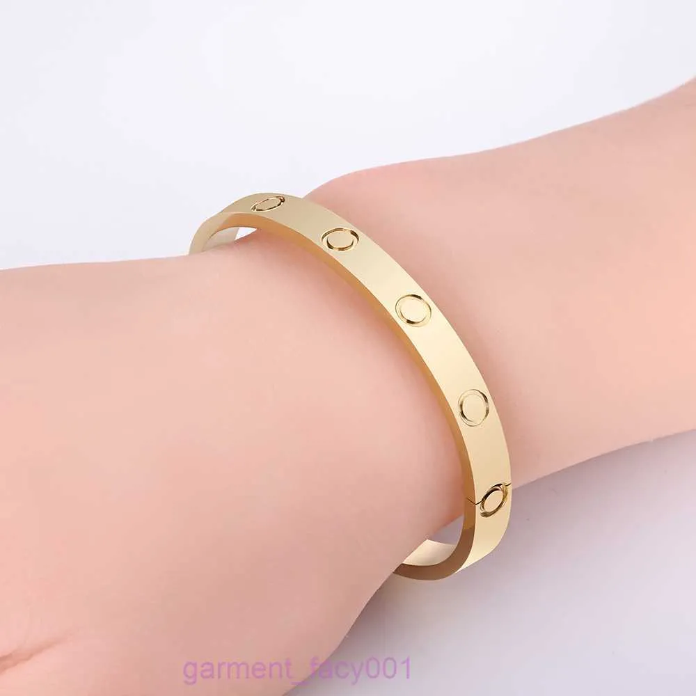 Luxurious Edition Classic Love Jewelry Cuff Bracelets Bangles for Women Men Gold Silver Rosegold Color 316l Titanium Steel Jewelry with Key Screwdriver 15cm to 22cm
