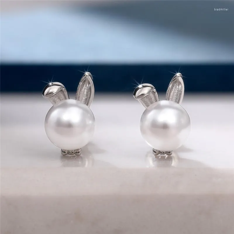 Stud Earrings Huitan Fashion With Round Simulated Pearl Design Funny Women's Piercing Teen Gift Girls Jewelry