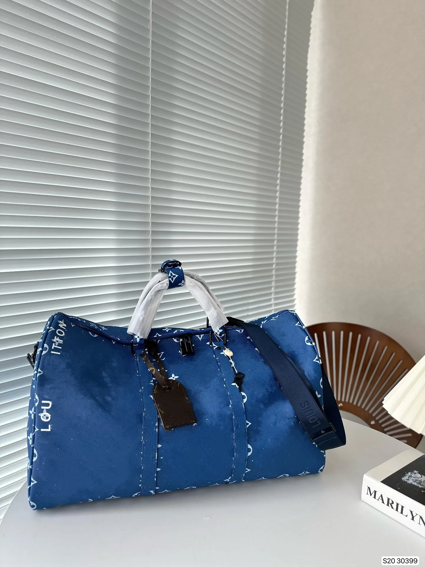 Designer sacos mens duffel sacos azul carta keepall 45 50 bolsas de luxo designer mulheres graffiti carta sacos de ombro bagagem totes aeroporto saco de viagem sacos de fitness