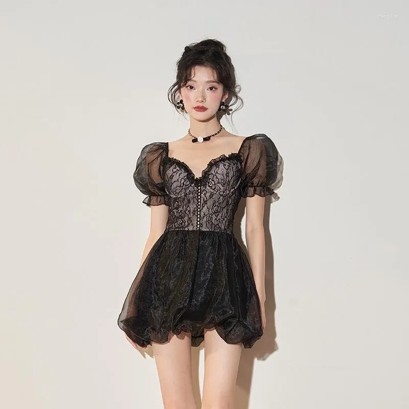 Kvinnors badkläder koreansk ins stil mode baddräkt kvinnors konservativa kjol liten bröst stålfäste samla kvinnor