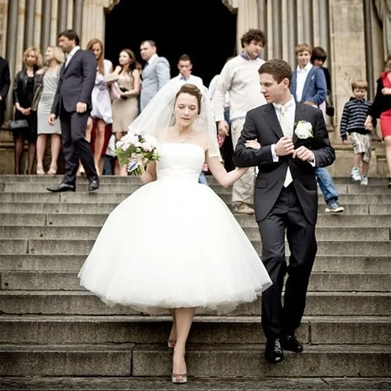 Vintage Ivory Tulle mid length wedding dress with Strapless Sleeves - Knee Length, Pluffy for Spring/Summer Weddings - Simple Garden Bride Gown (2024)