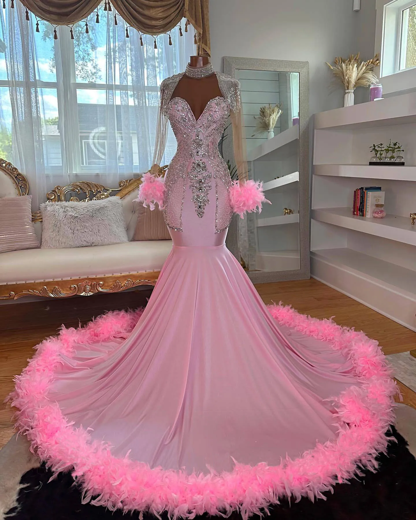 Pink Diamond Prom Dresses With Feathers 2024 Rhinestone Mermaid Evening Dress Long Sleeves Vestidos Graduacion Party Gowns