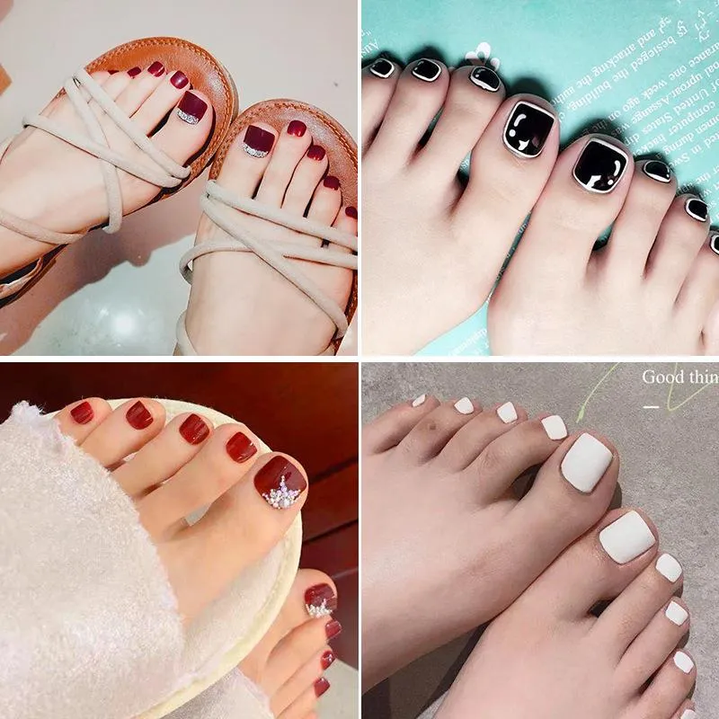 Falska naglar 24st Fake Toe Nail Silver Red Daisy Smile Olika mönster Fot Artificial With Lim Summer Beauty Toenail