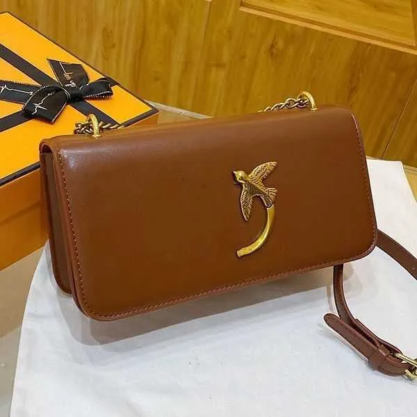 2024 Top Designer Bag Luxury Fashion Handbag Swallow Bag Women's New Crossbody High End Small and Unique Double Flying Versatile Shoulder