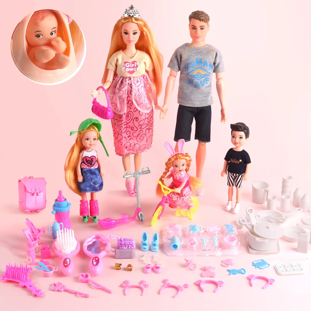 Dolls 6 People Family Doll Set met 70 accessoires Zwangere mam papa zoon Baby Kelly Dolls For Girls Fashion Kids Children Playhouse Toy 230426