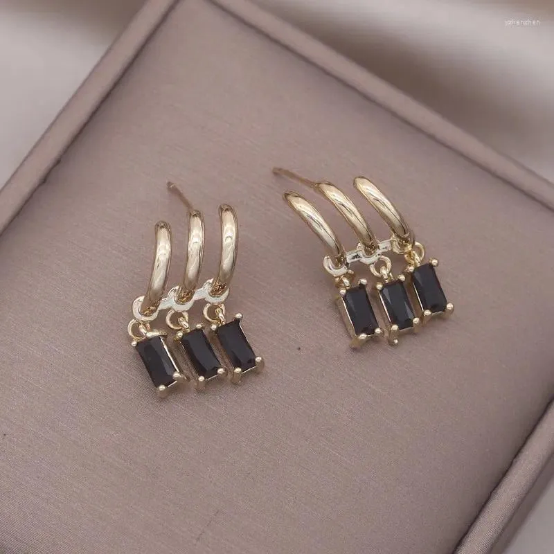 Orecchini pendenti Placcato oro 14K Design coreano Gioielli di moda Tre strati Nappa Orecchino con zircone nero Accessori da lavoro quotidiano per donna elegante