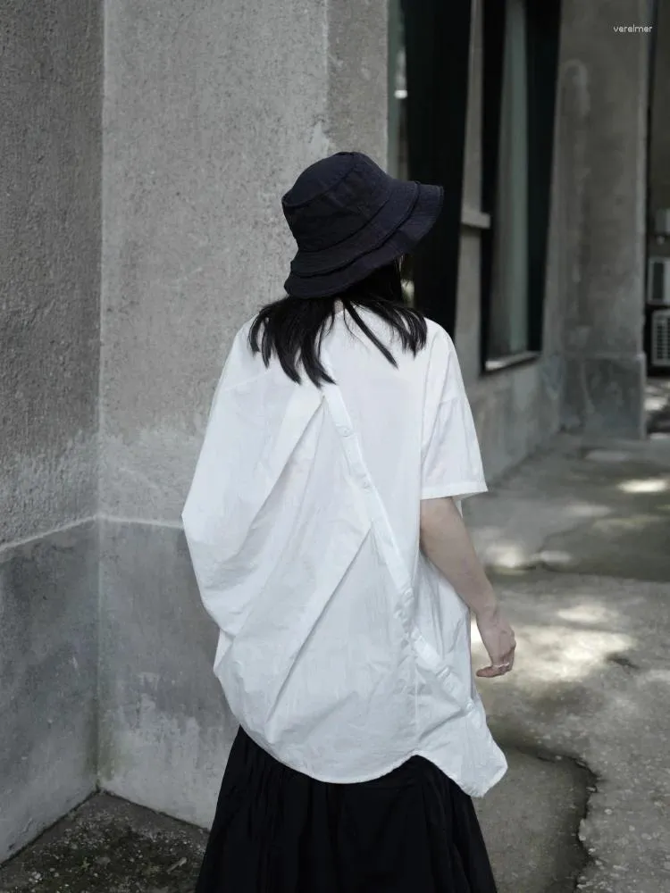 Bluzki damskie Koszula z krótkim rękawem Czarno -biała swobodna prosta asymetryczna nieregularna letnia top luźna moda