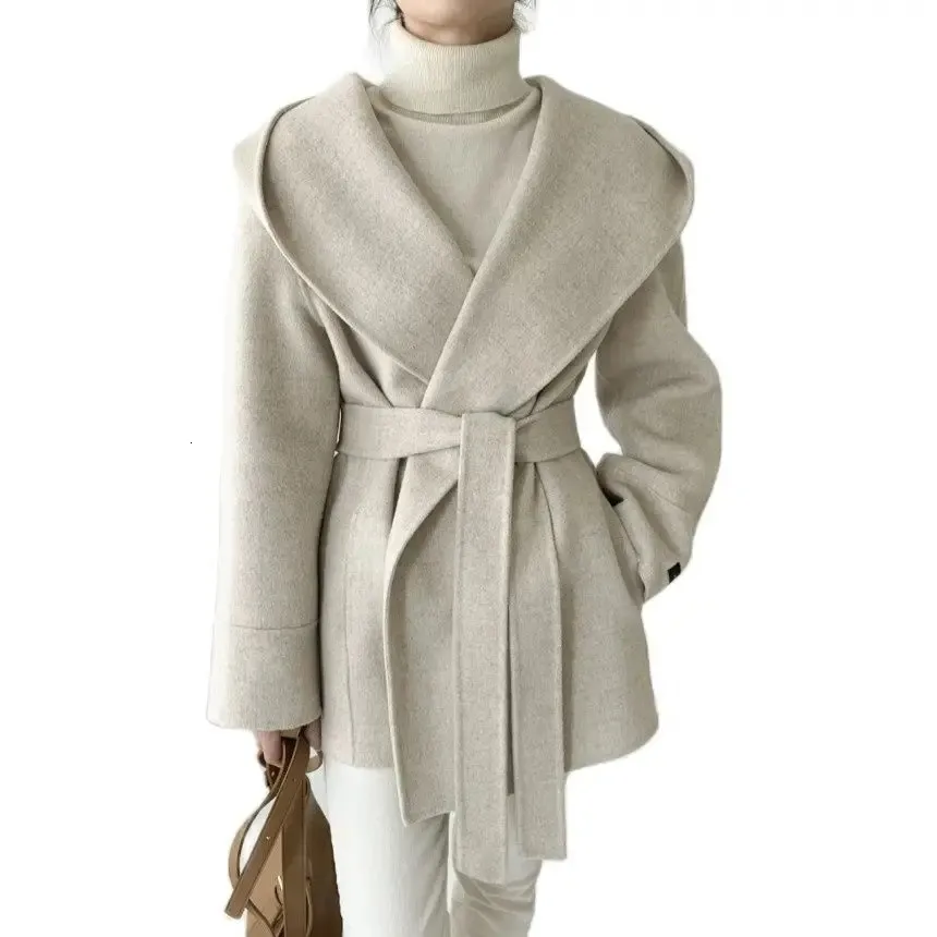 Kvinnors ull blandar Comelseexy Autumn Winter Ol Elegant Women Faux Wool Coats Solid Cardigan Minimalist Hooded Woolen Coat Oversize Outwear With Belt 231124