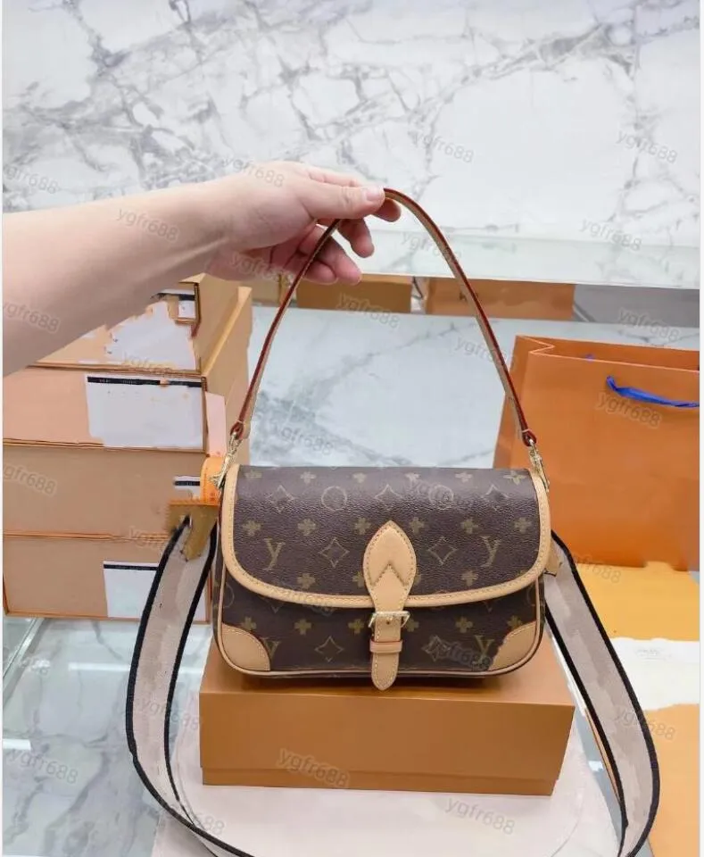 Echt lederen dames tassen hoogwaardige luxurys ontwerper dames handtas klassieke schoudertas dames messenger tassen echte lederen crossbody tassen casual bakken met doos