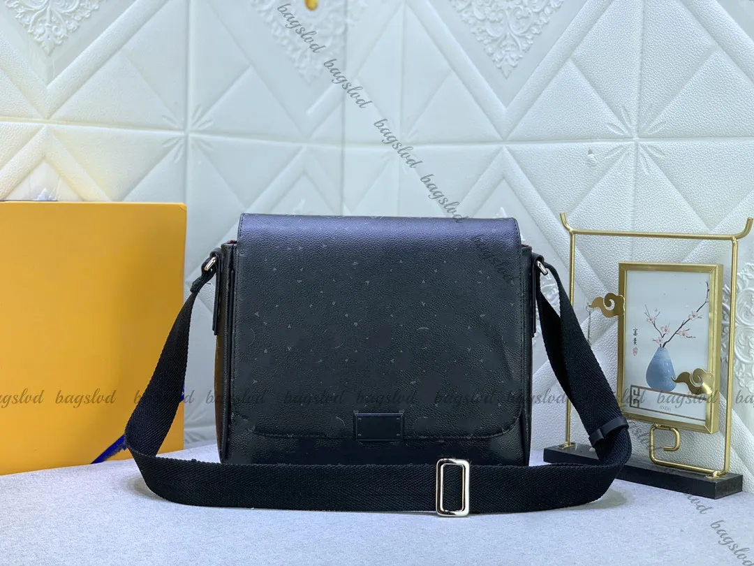 Luxury Leather Messenger Bag For Men Designer Crossbody Shoulder Bag