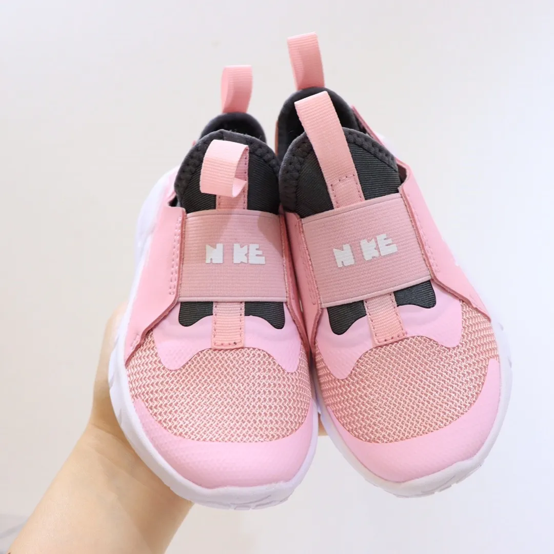 Girls pink runners 2025