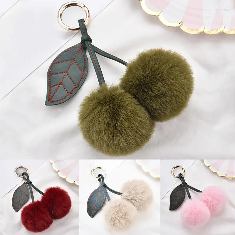 Keychains Boules de cerise mignonnes pompoms porte-clés pour clés Femmes Chaines de clés bagage sac de voiture femelle accessoires de charme pendent
