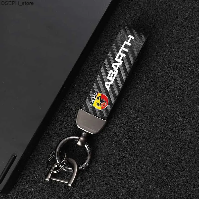 Belangrijkste ringen voor Fiat Abarth 595 Abarth 500 Abarth 124 Spider Auto -accessoires 4S Lederen auto Key Chain 360 graden Roterende Horseshoe Rings J230427