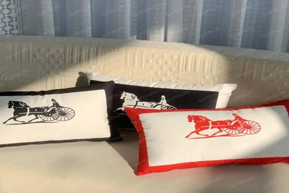 Cojín de lujo Diseñadores de lujo decorativos Cojín Letras completas Almohada Cojines de moda Algodón Decoración para el hogar Almohadas de calidad superior D224544460