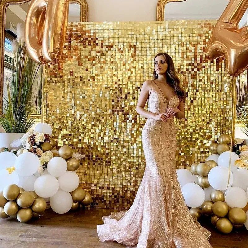 Andra evenemangsfestleveranser 18st Golden Sequin Backdrop Paneler för bröllopsfest Baby Shower Bakgrund Väggdekor Shimmer Laser Bakgrundsgardin 30x30cm 230427