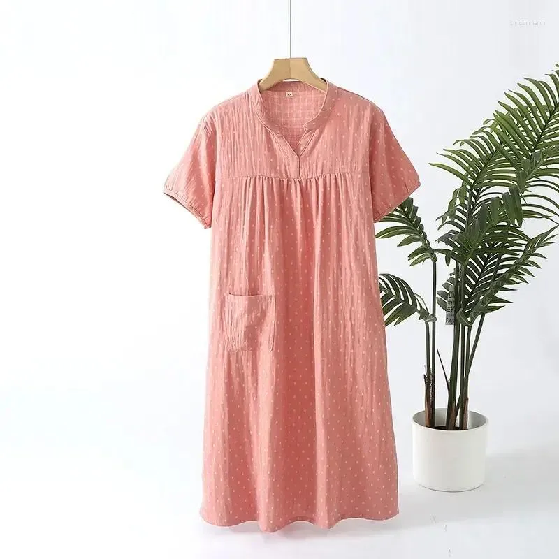 Kvinnors sömnkläder V-Neck Gaze Short-Sleeved Nightdress Home Dubbel Simple Thin Long Pyjama Sexig bomull Summer Nightrowns