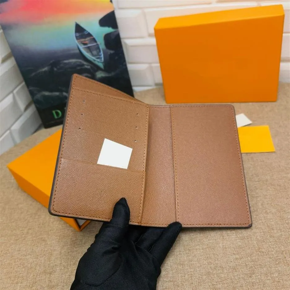 Top quality Passcard Pocket Blocking Business Passport Covers Holder Designer card holder protective case desktop notepad purse wa221W